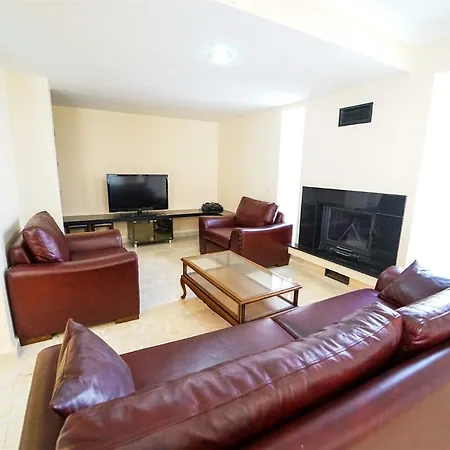 Kalkanda Denize Sifir, Ozel Iskeleli 4+1 Plajli, Havuzlu Villa Kaş