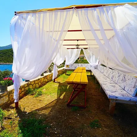 Villa Kalkanda Denize Sifir, Ozel Iskeleli 4+1 Plajli, Havuzlu