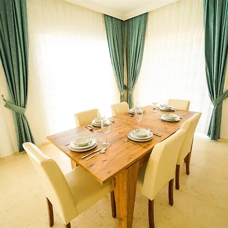Villa Kalkanda Denize Sifir, Ozel Iskeleli 4+1 Plajli, Havuzlu Kaş
