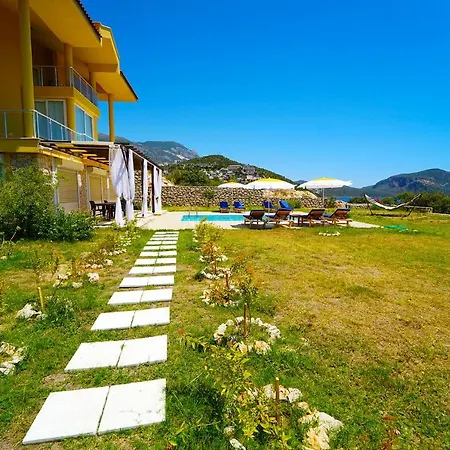 Villa Kalkanda Denize Sifir, Ozel Iskeleli 4+1 Plajli, Havuzlu Kaş