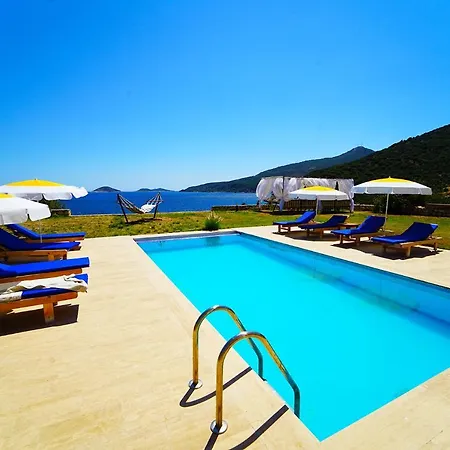 Vila Kalkanda Denize Sifir, Ozel Iskeleli 4+1 Plajli, Havuzlu