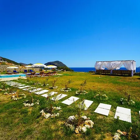 Vila Kalkanda Denize Sifir, Ozel Iskeleli 4+1 Plajli, Havuzlu Kaş